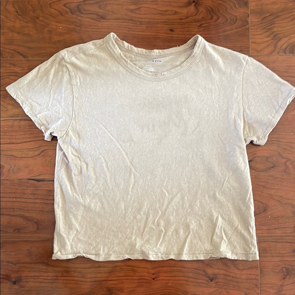 American Eagle Beige Short Sleeve Slightly Cropped Tee Shirt Top